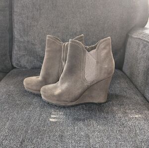 Vaneli wedge Booties